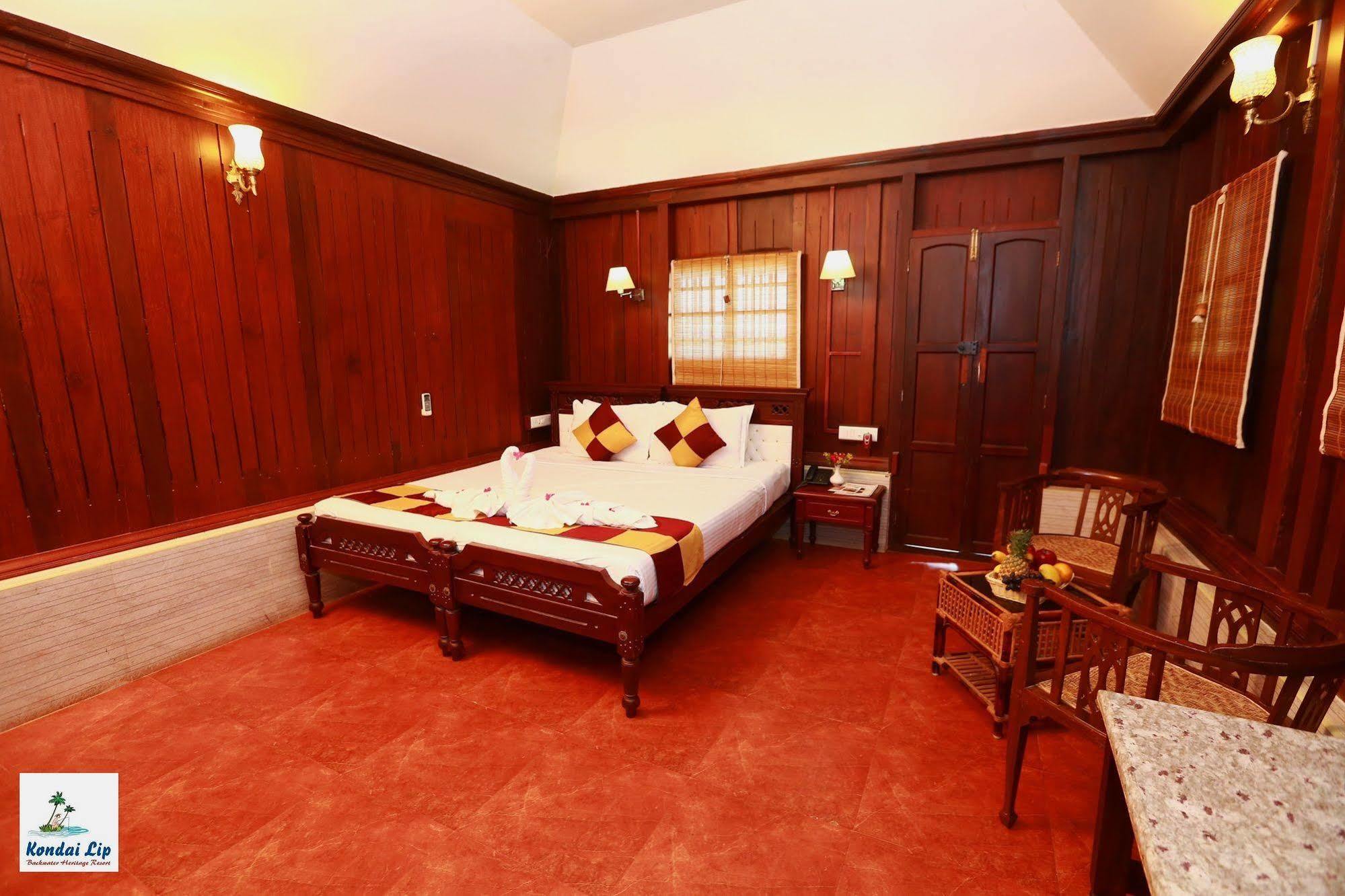 Kondai Lip Backwater Heritage Resort Kochi Extérieur photo
