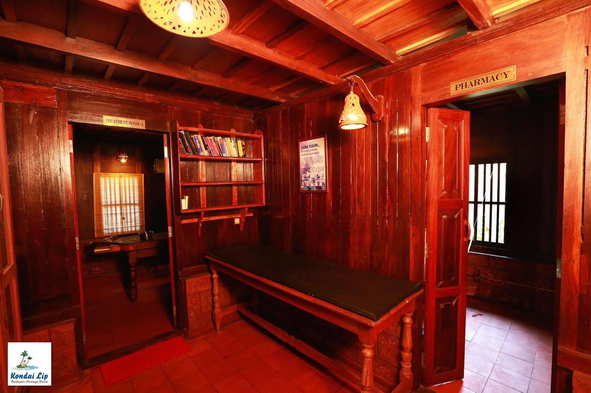 Kondai Lip Backwater Heritage Resort Kochi Extérieur photo