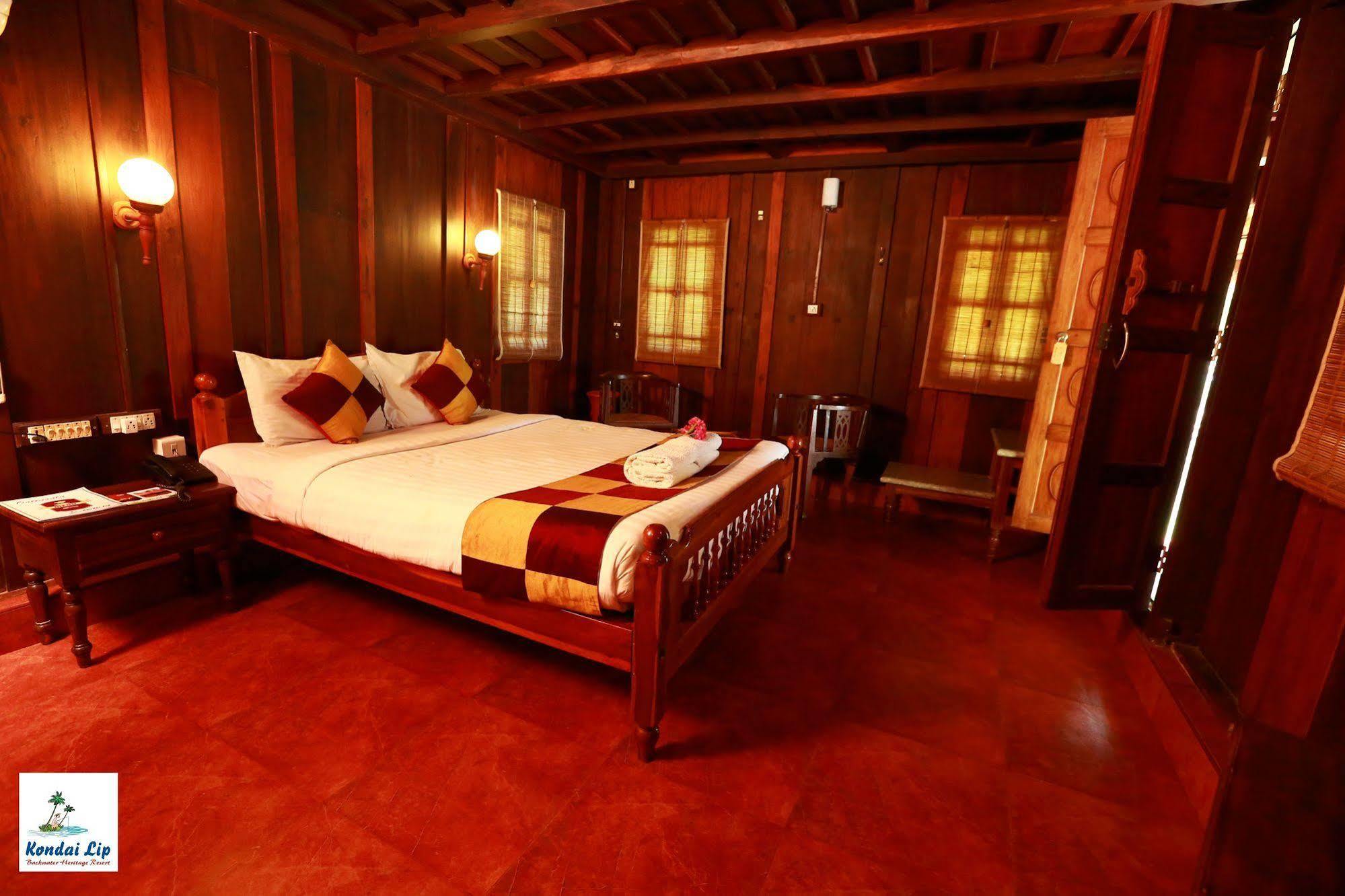 Kondai Lip Backwater Heritage Resort Kochi Extérieur photo