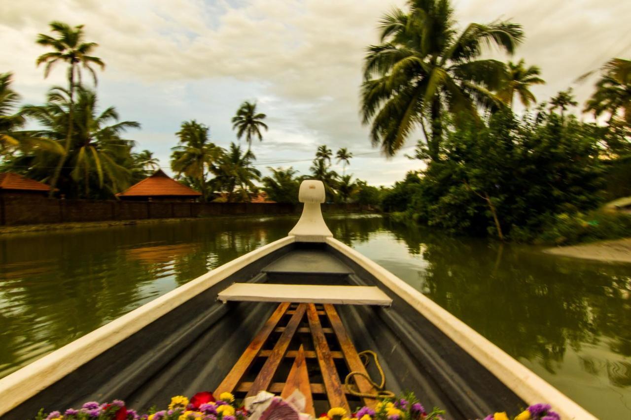Kondai Lip Backwater Heritage Resort Kochi Extérieur photo