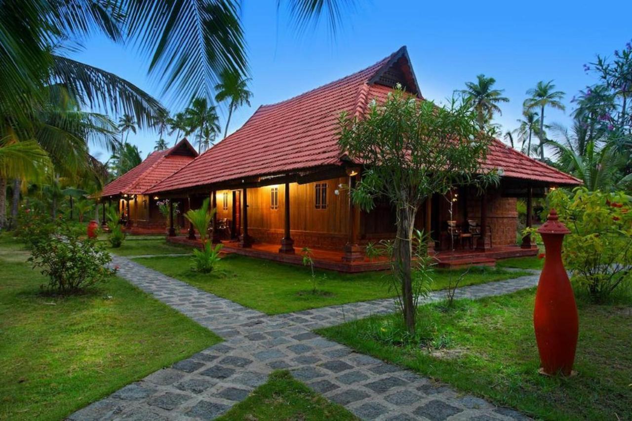 Kondai Lip Backwater Heritage Resort Kochi Extérieur photo